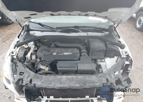 2013 Volvo S60 T5/T5 Platinum/T5 Premier/T5 Premier Plus z USA, uszkodzony, nr VIN YV1612FS8D1213879